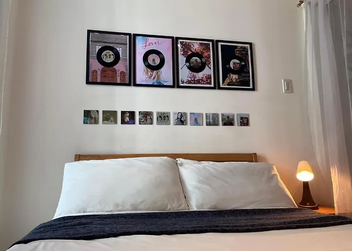 Taylor Swift - Inspired Staycation In Azure 公寓式飯店 *