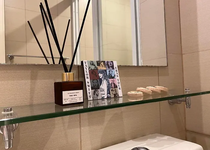 公寓式飯店 Taylor Swift - Inspired Staycation In Azure 马尼拉
